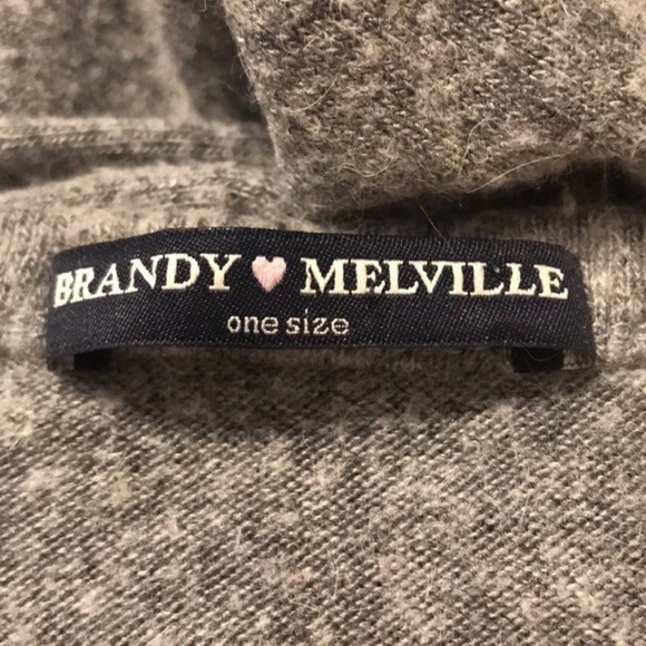 Brandy Melville Wool Blend V-Neck Sweater - Picture 3 of 4